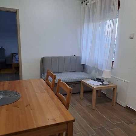Sara1 Lägenhet Slavonski Brod Exteriör bild