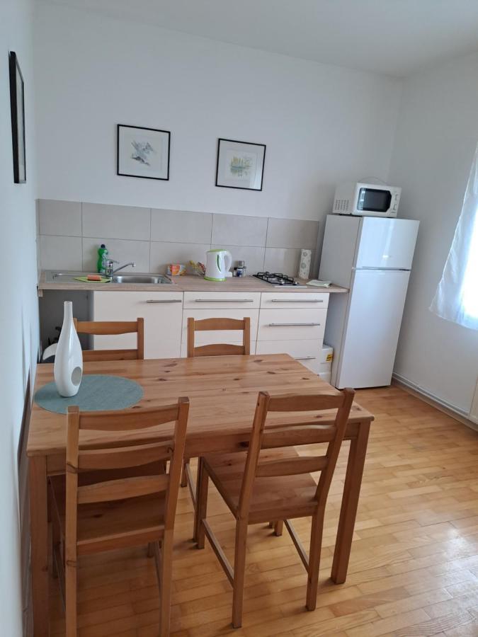 Sara1 Lägenhet Slavonski Brod Exteriör bild