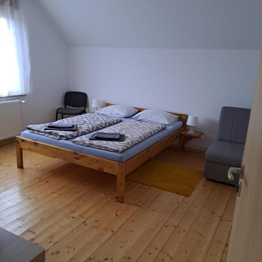 Sara1 Lägenhet Slavonski Brod Exteriör bild