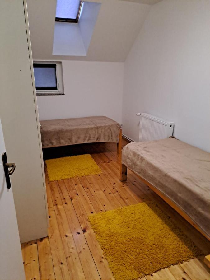 Sara1 Lägenhet Slavonski Brod Exteriör bild