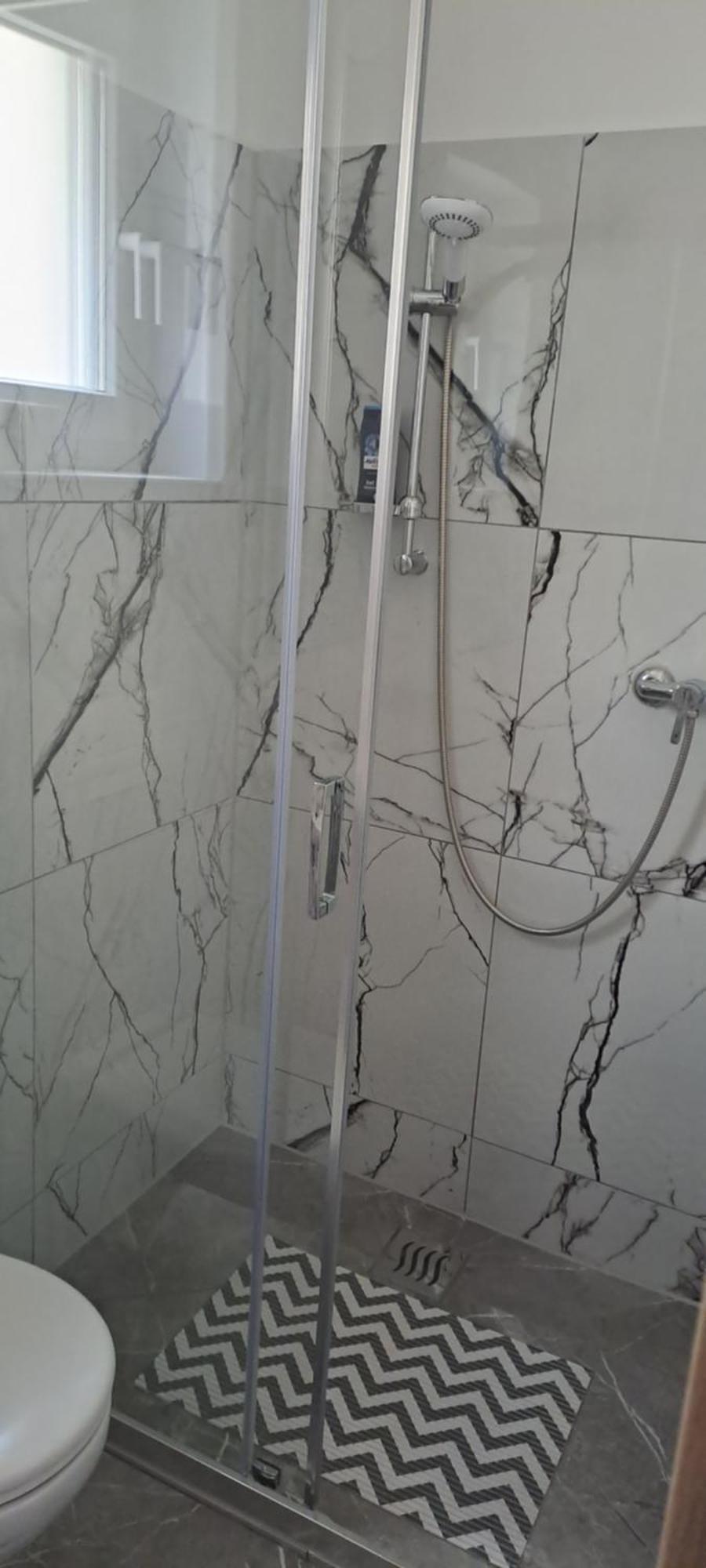 Sara1 Lägenhet Slavonski Brod Exteriör bild